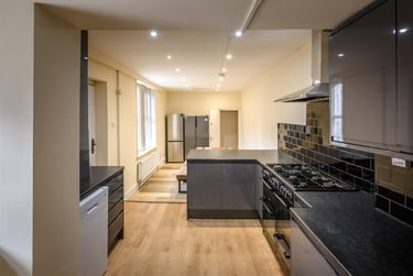 7 bed house, Queens Road, Jesmond, Newcastle, NE22PR - Image 3